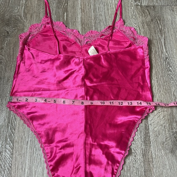 Vintage gold label Victoria's Secret hot Pink Chemise Satin teddy bodysuit - Picture 8 of 11